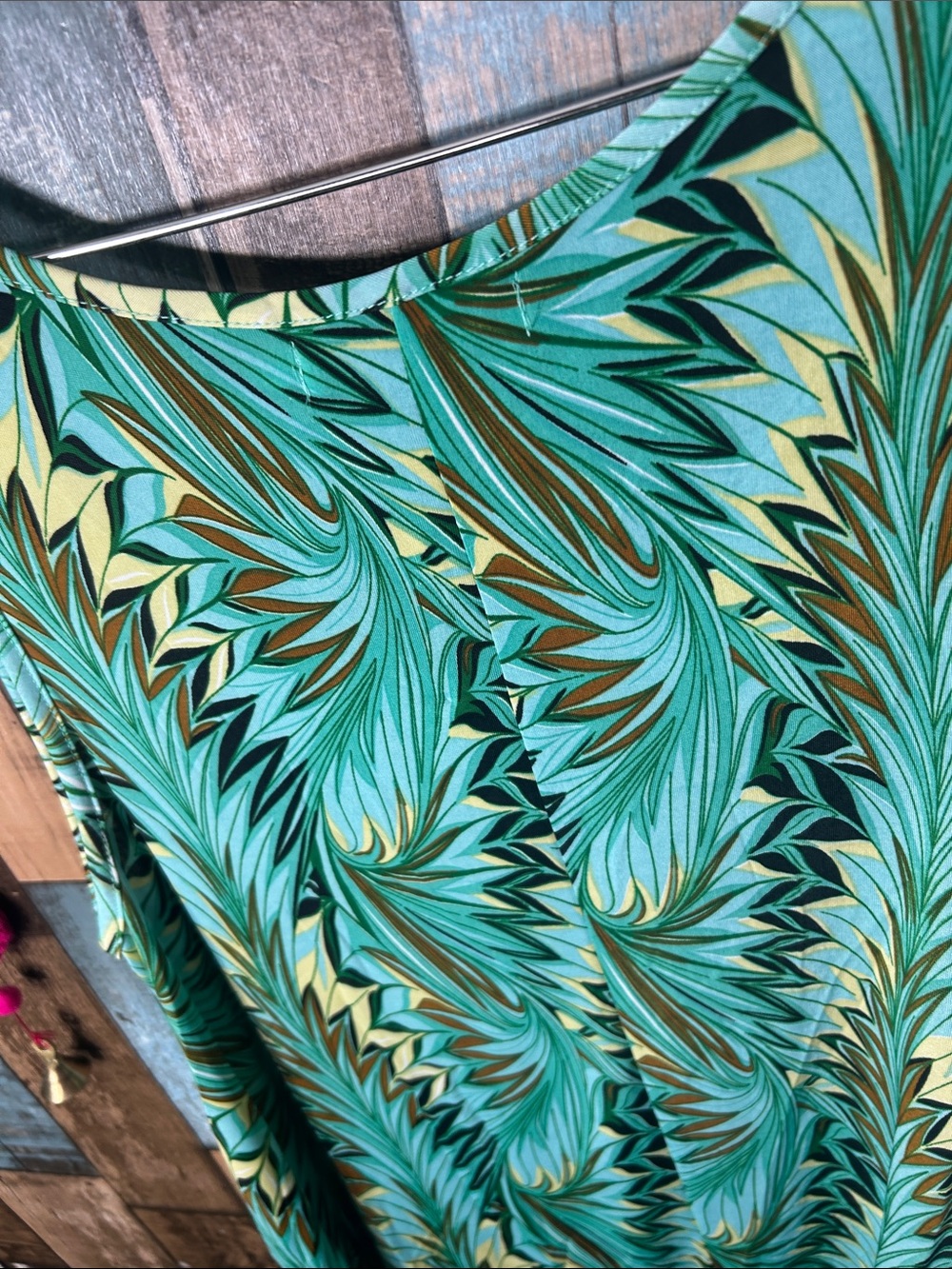 Teal Palm-Print Sleeveless Midi Dress - Picture 16 of 16